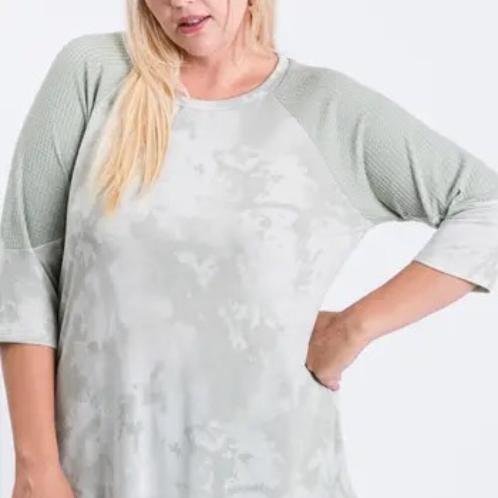 Plus Three-Quarter Sleeve Tie-Die
